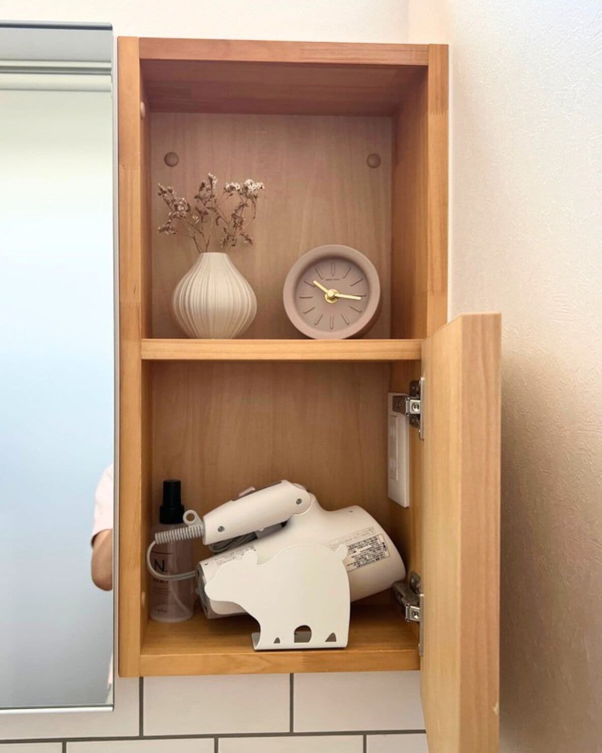 工務店さんに作っていただいた木製の洗面造作収納