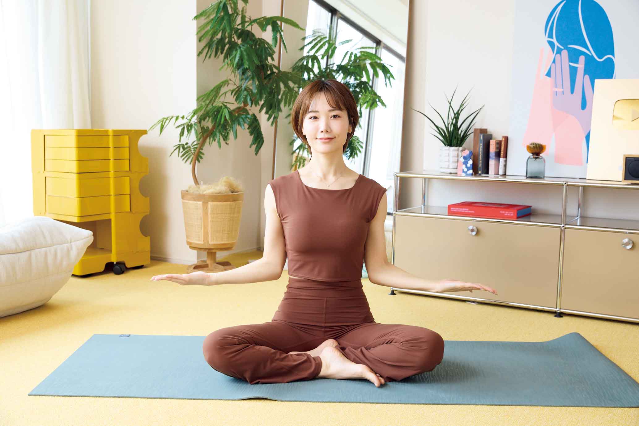 肩甲骨・背中のストレッチのやり方 スマホ首・巻き肩改善・代謝アップ