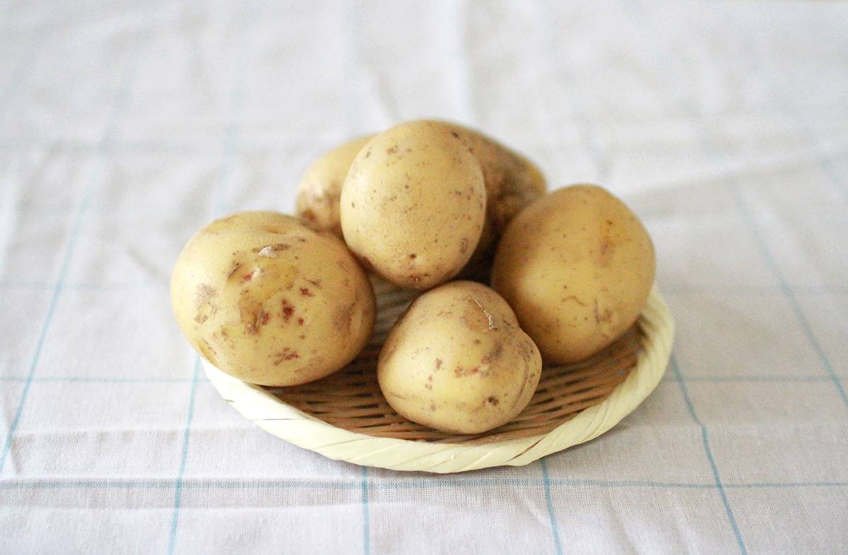手作りポテトチップスで使うじゃがいも