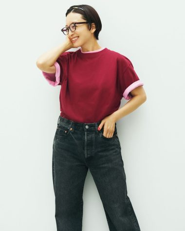 Ｔシャツの重ね着で襟・袖に変化を出す