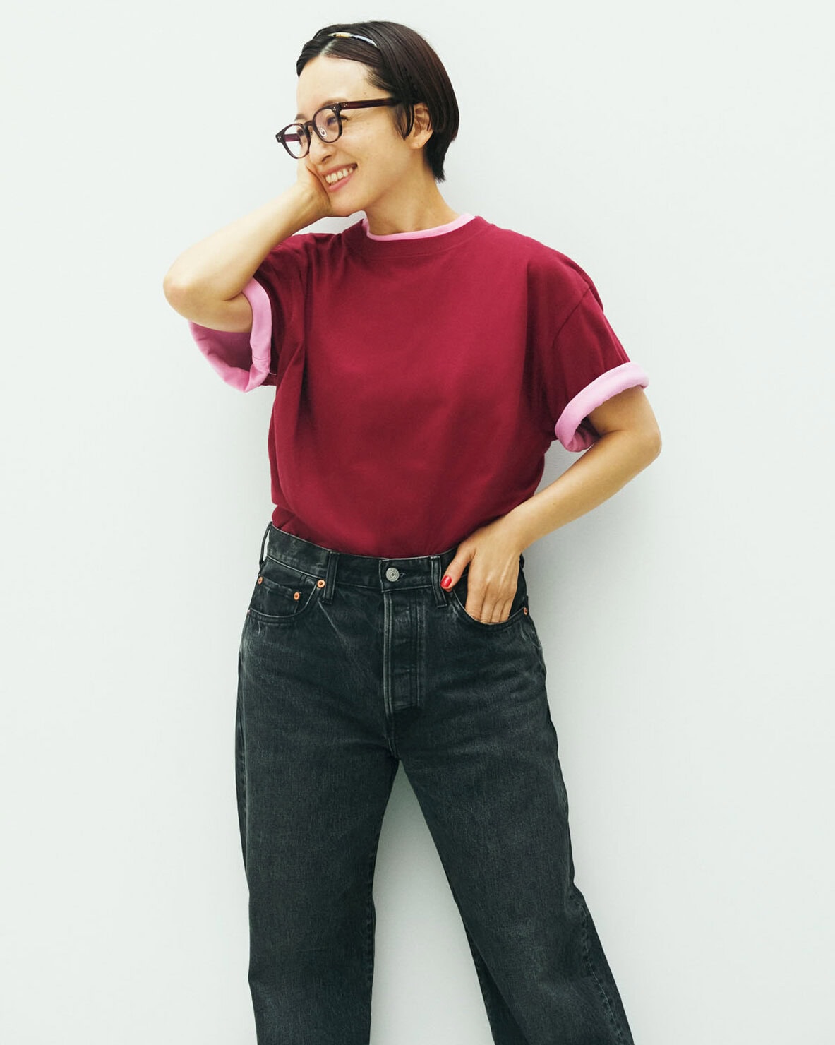 Tシャツの重ね着で襟・袖に変化を出す
