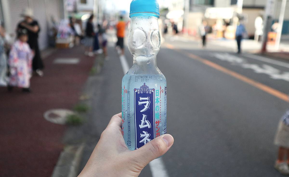 「どんどん焼き どんちゃん」で購入したラムネ