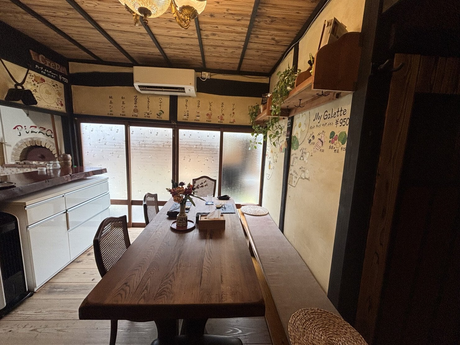 オアシス店内3