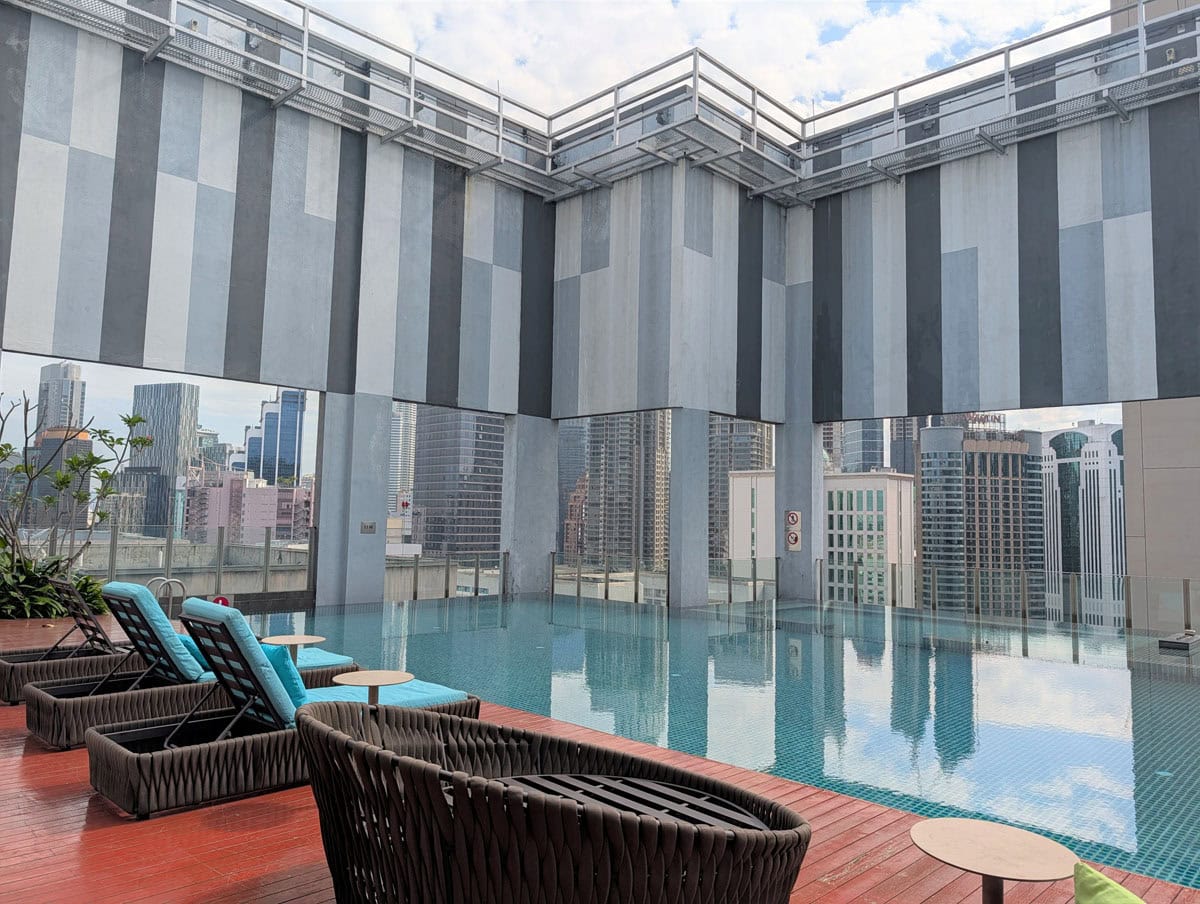 マレーシアのホテルPan Pacific Serviced Suites Kuala Lumpur。ホテルの5つ星クラスのサービスを受けながら、まるで高級マンションのように暮らせる(泊まれる)ことができます。