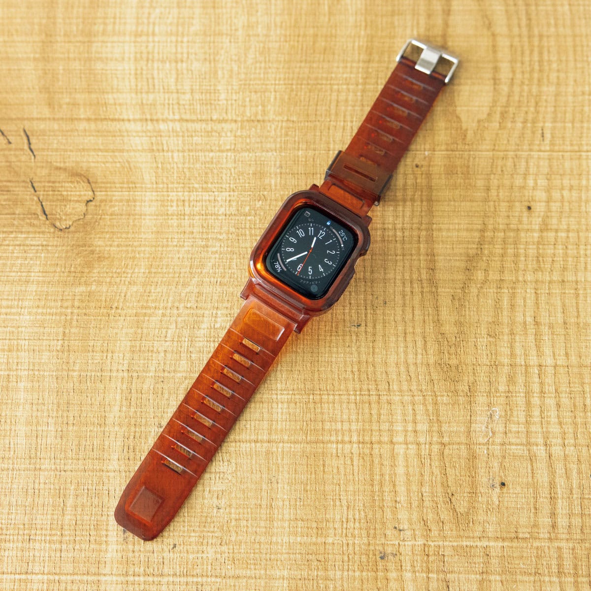 クリアブラウンのケースで楽しむApple Watch