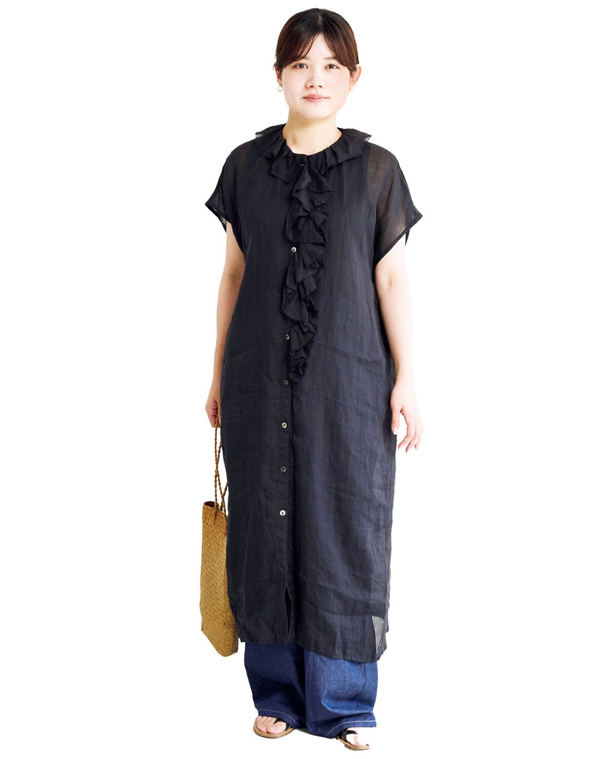 ミディウミ プレス 吉井琴波さんの私服スナップ