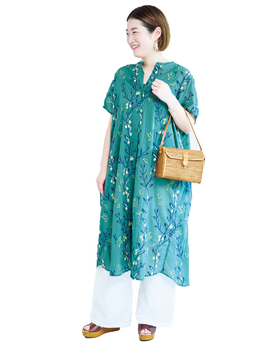 マーブルシュッド 恵比寿本店スタッフ 白井音々さんの私服スナップ