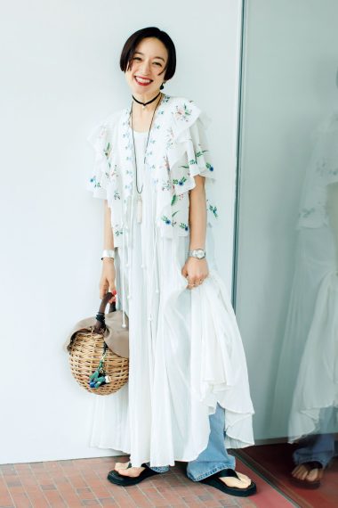 高山都さんの夏のお出かけコーデ私服スナップ
