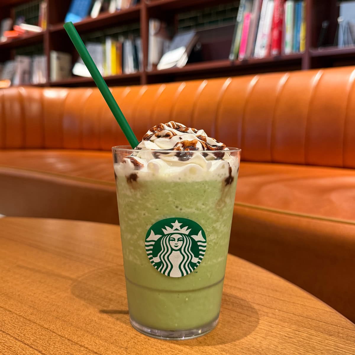 ダブルチョコカスタムをした抹茶クリームフラペチーノ