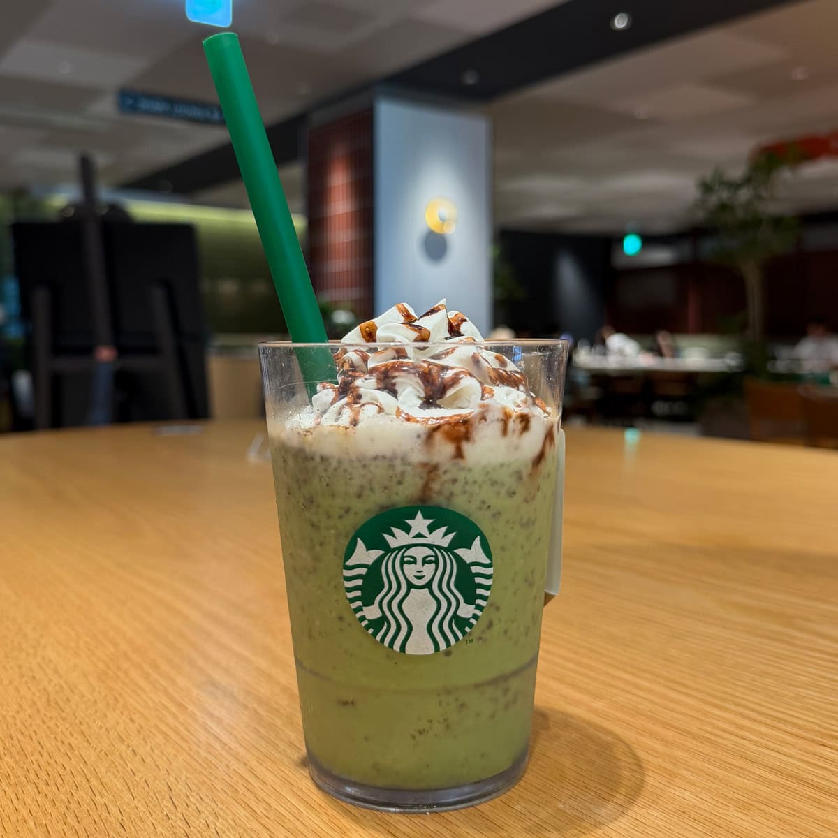 オレオカスタムをした抹茶クリームフラペチーノ