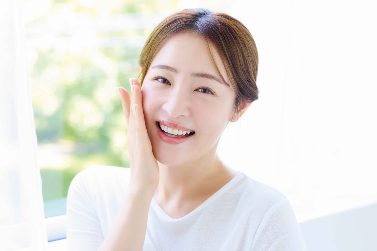 大沢あかねさんの透明感スキンケアルーティン