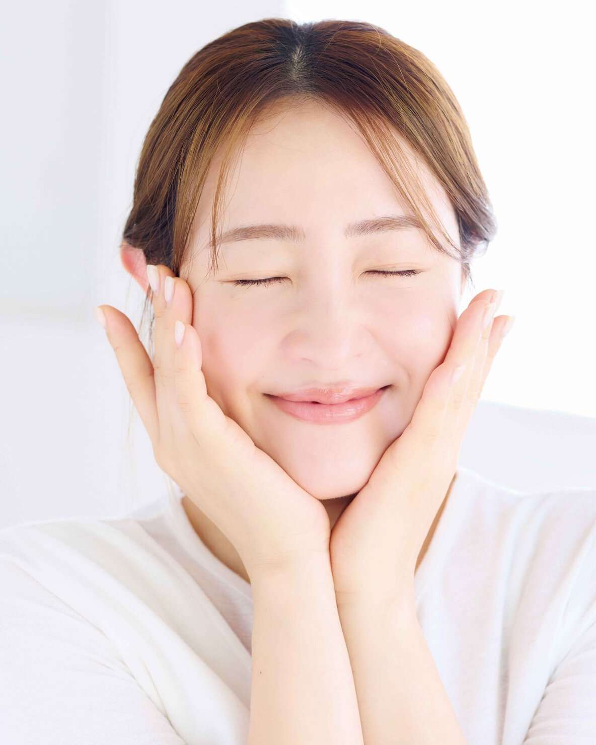 大沢あかねさんが今使っている! 愛用スキンケア・ベースメイクコスメ17選