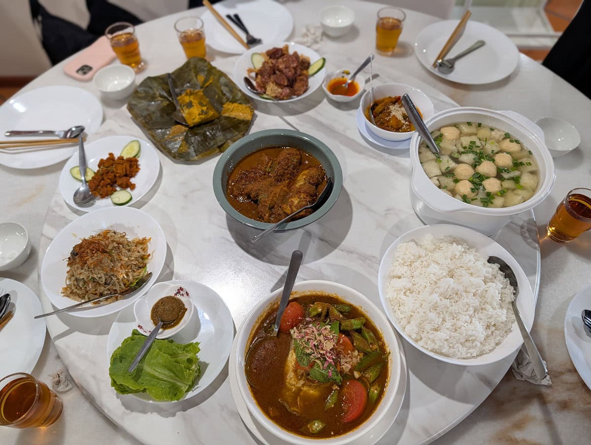 Ivy’s Nyonya Cuisineで人気のKapitan Chicken Curry(カピタン・チキンカレー)