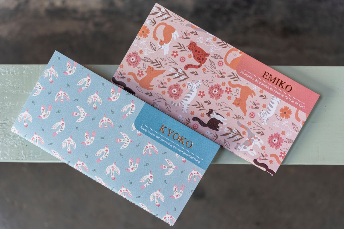 アートやカルチャーが集まる「ヒン・バス・デポ」にある、文具と雑貨の小さなお店「kazimi.paper」