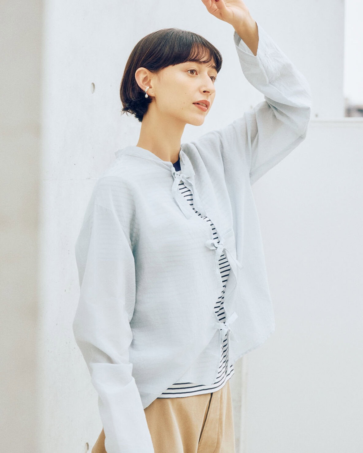 ボーダーTシャツに水色のベールをふんわりと