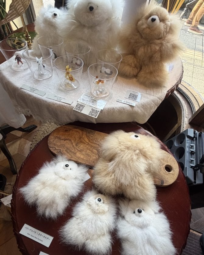 もふもふの犬モチーフ雑貨に癒される