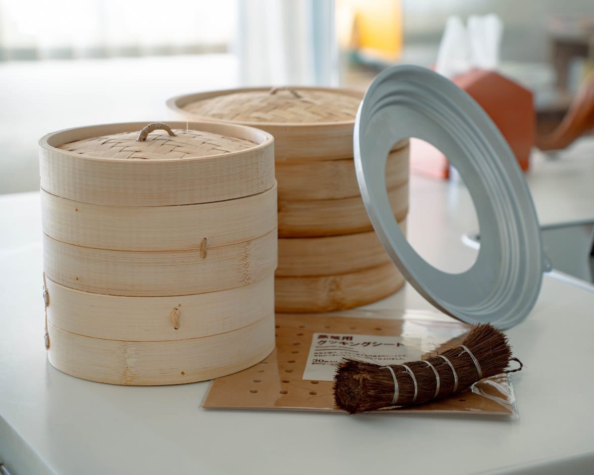 無印良品の蒸篭(せいろ)本体、蓋、受け台、たわし