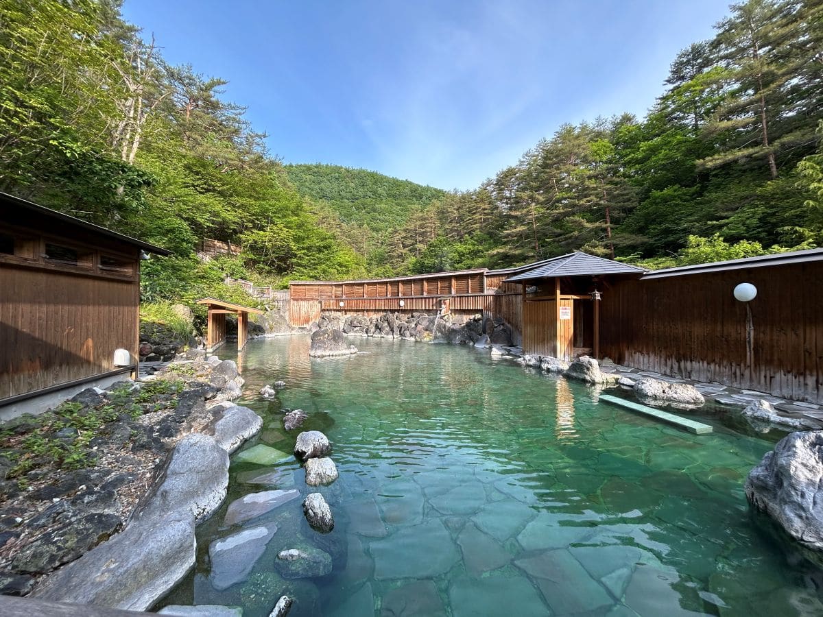 西の河原露天風呂の女性用