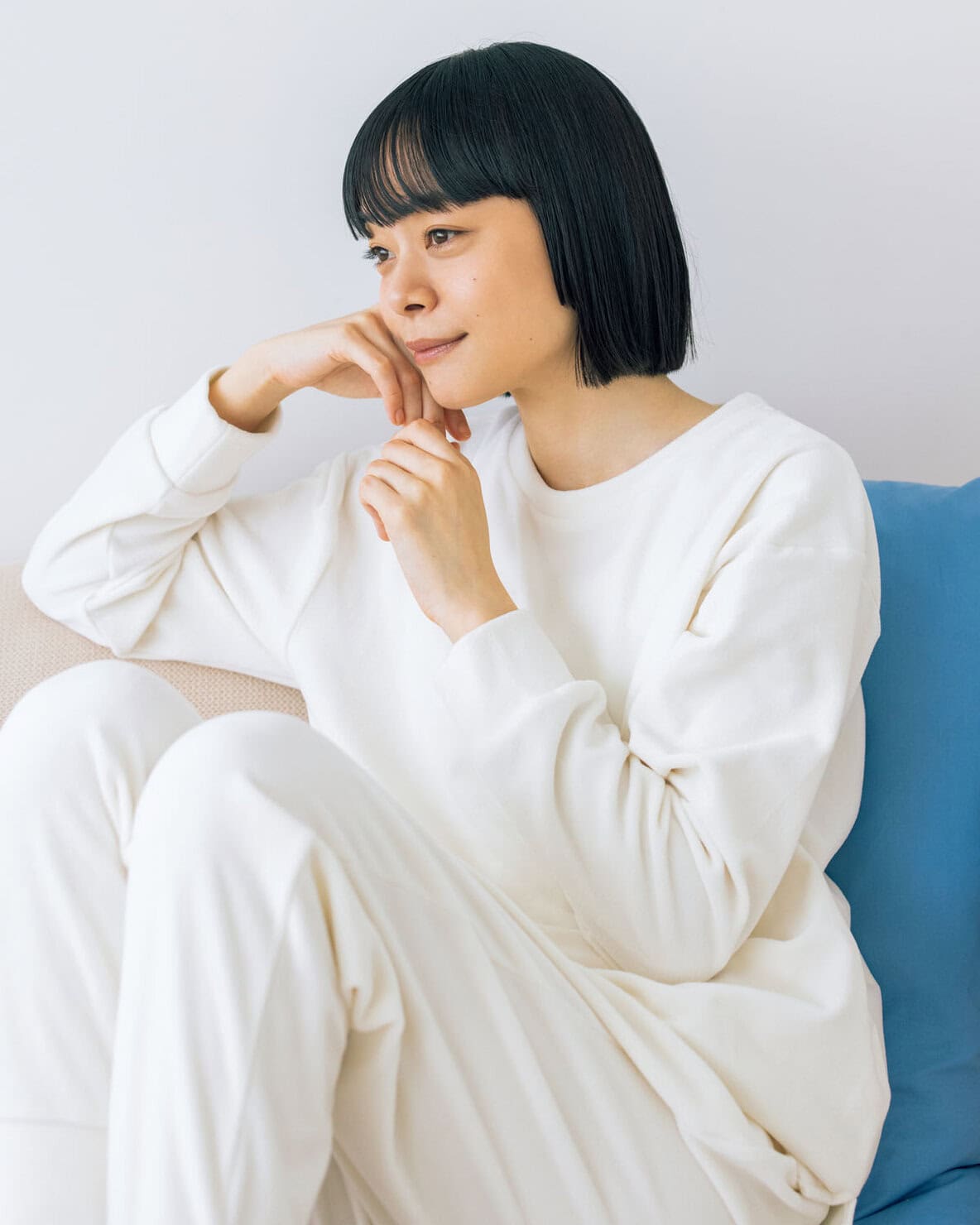 リンネルが作った心地よいベロア素材のリカバリーウェア。しっとりした品のある光沢感が特徴。