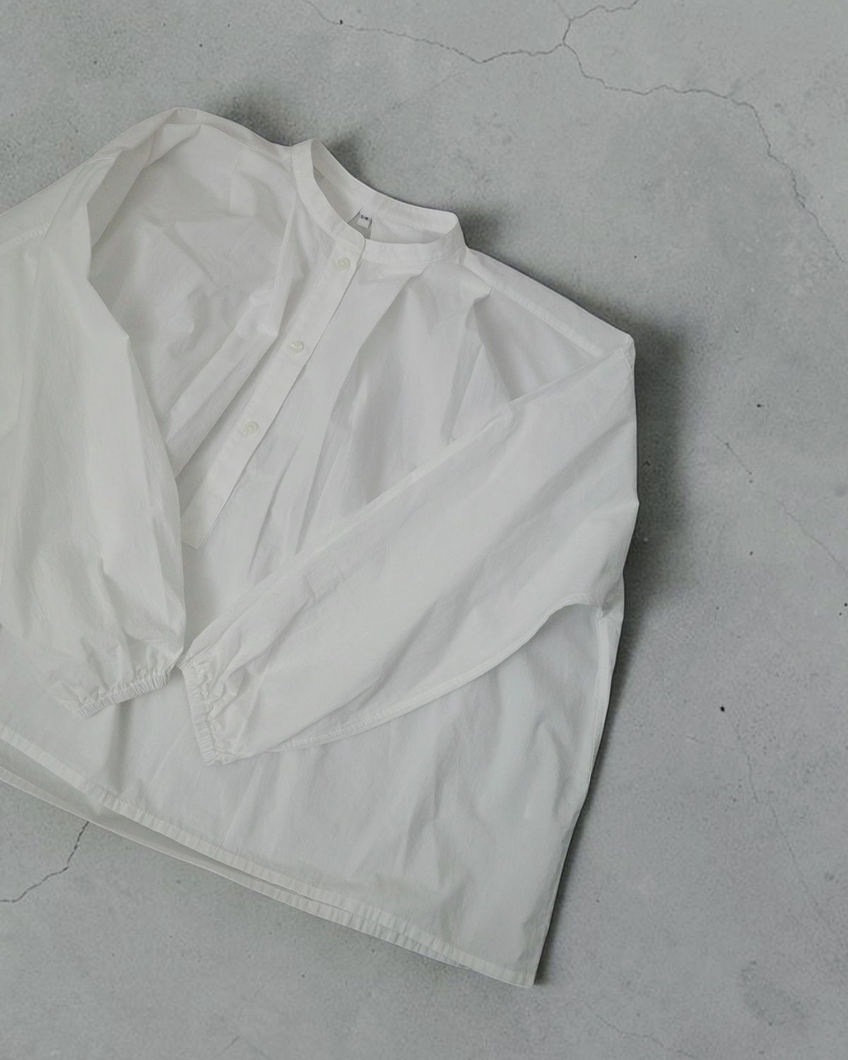 無印良品 まっすぐ仕立てたブラウス