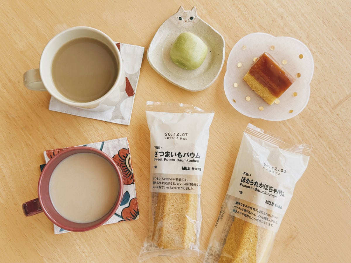 無印良品のおいしいものを集めて、お茶タイム。 ちょっとがんばった日や、のんびり過ごしたい日にぴったりなおやつたち。 家族とわけっこしながら、食べています。